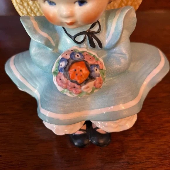 Goebel Charlot Byj 12 Sitting Pretty Girl With Bouquet Figurine 1957 - Picture 8 of 12